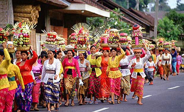 Balinese Hindus Celebrate Galungan Day World Hindu News